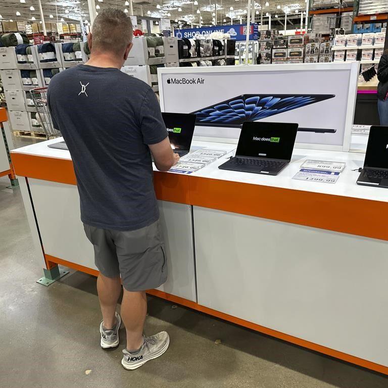 Retail sales up solidly in October as Americans showed continued willingness to spend